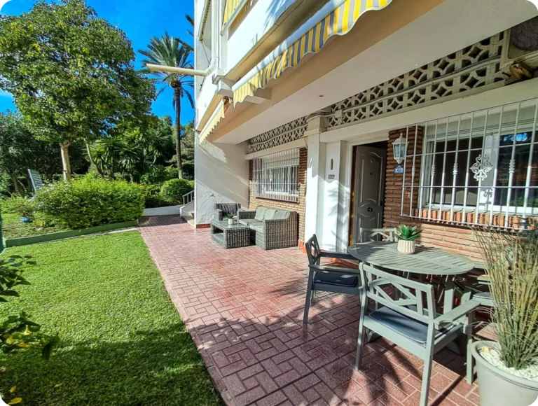 terrasse jardin appartement Marbesa Marbella rez-de-chaussée proche plage quartier résidentiel